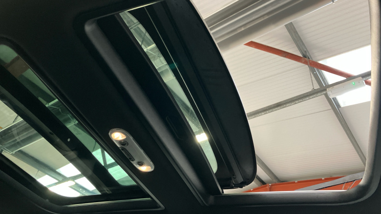 MINI Hatchback 2.0 Cooper S Exclusive 5dr Petrol Hatchback